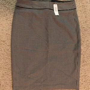 NWT Black andWhite Banana Republic Pencil Skirt